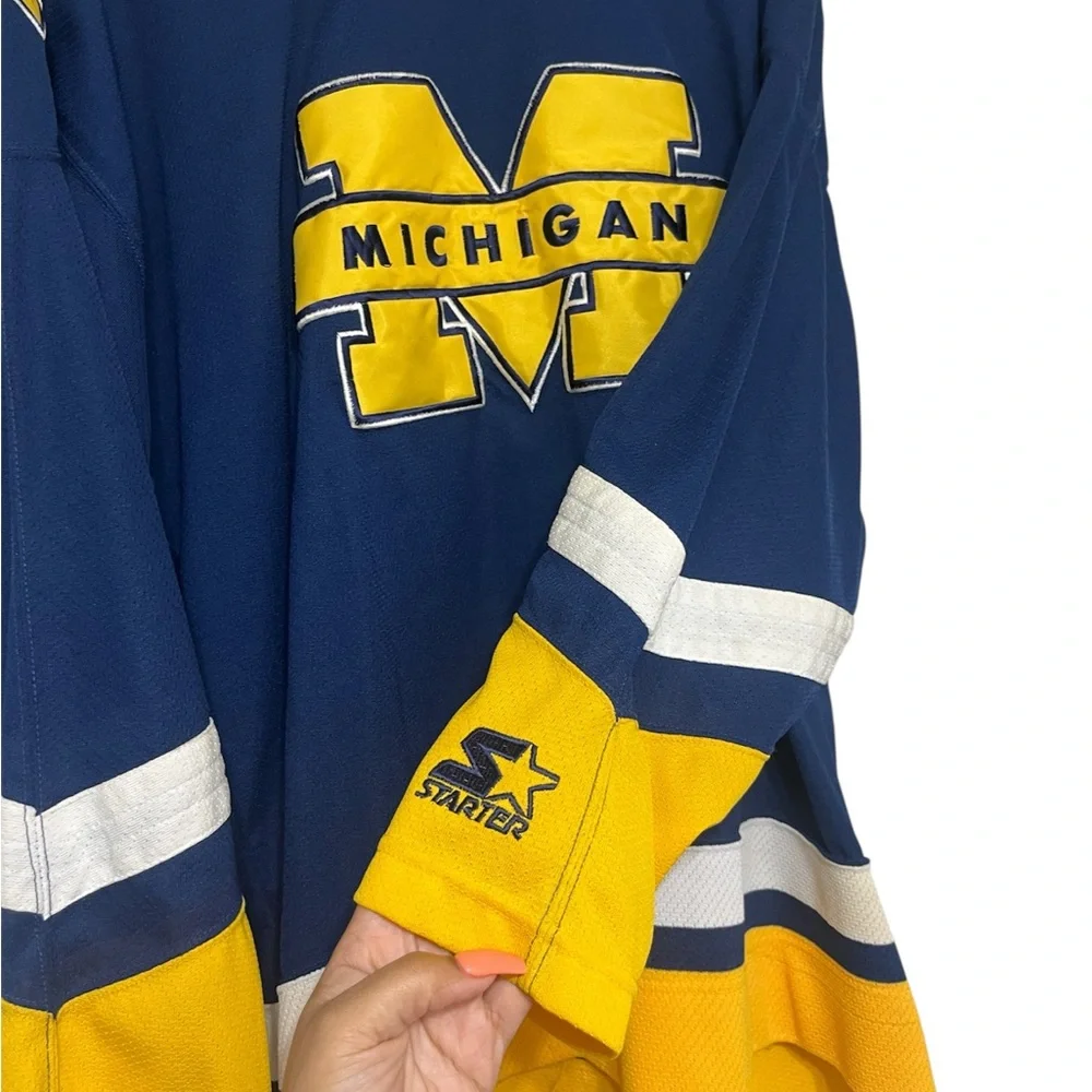 Vtg 90s University of Michigan College Starter Hockey Jersey Shirt Sweater L - Picture 4 of 7